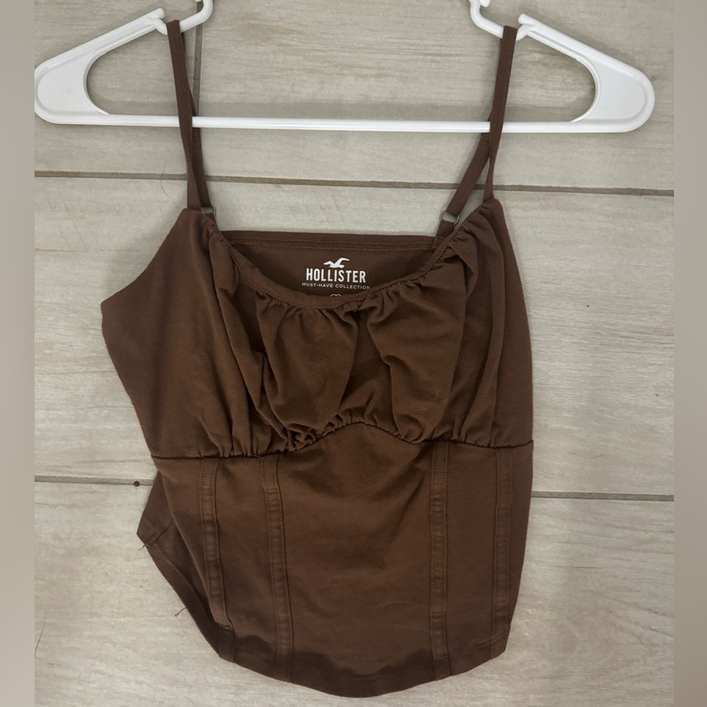 brown hollister tank top